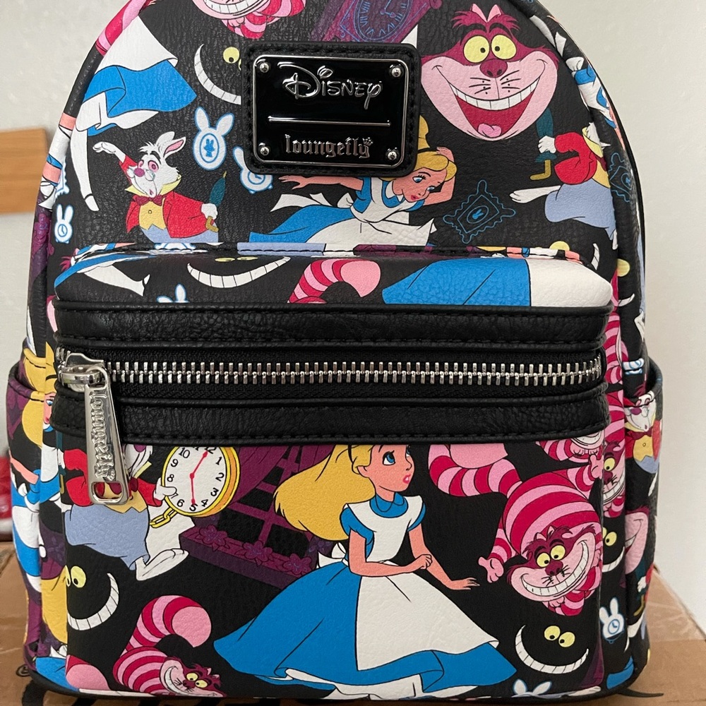 Loungefly Alice in wonderland